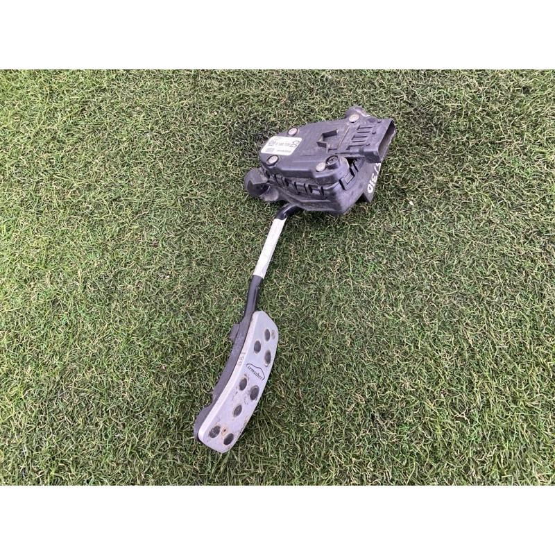 Педаль газа (электрика двигателя) Opel Vectra C 2008 2.2 YH 9186726