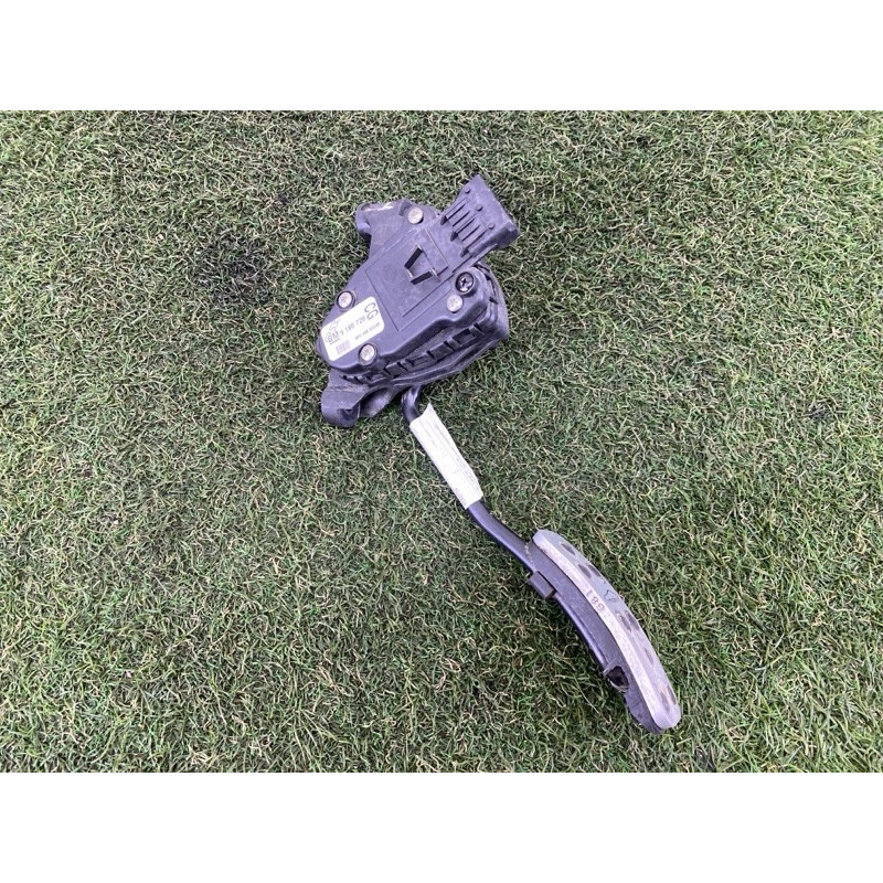 Педаль газа (электрика двигателя) Opel Vectra C 2008 2.2 YH 9186726