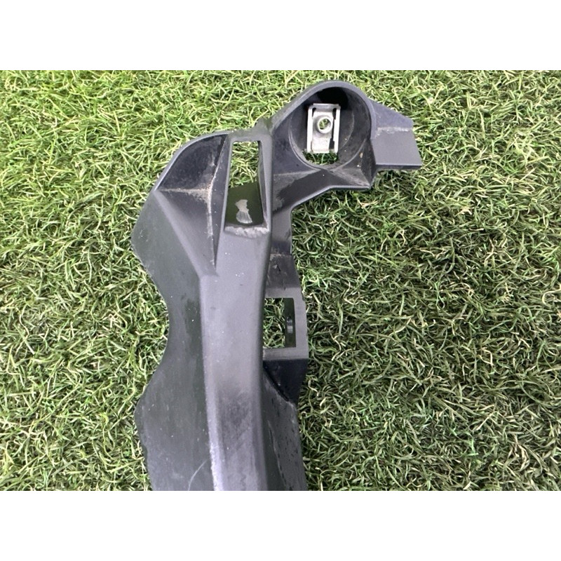 Кронштейн фары (кузов и элементы) BMW 3-series E90 2010 3.0 N54 51117138402