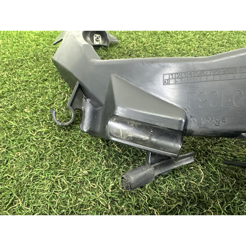 Кронштейн фары (кузов и элементы) BMW 3-series E90 2010 3.0 N54 51117138402