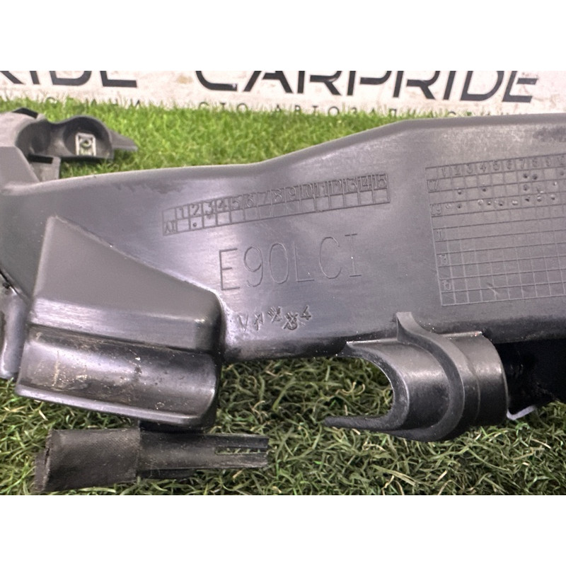 Кронштейн фары (кузов и элементы) BMW 3-series E90 2010 3.0 N54 51117138402