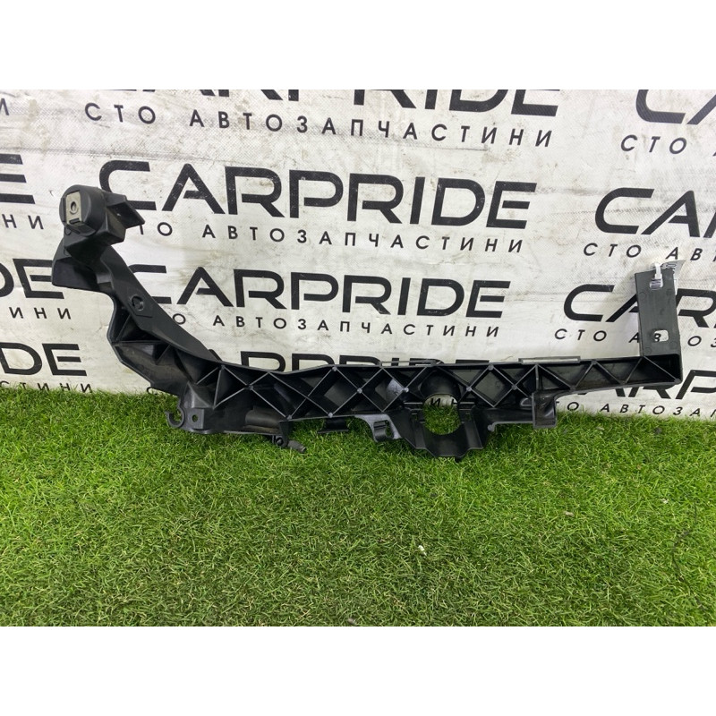 Кронштейн фары (кузов и элементы) BMW 3-series E90 2010 3.0 N54 51647138401