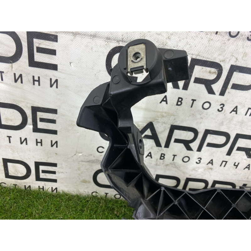 Кронштейн фары (кузов и элементы) BMW 3-series E90 2010 3.0 N54 51647138401