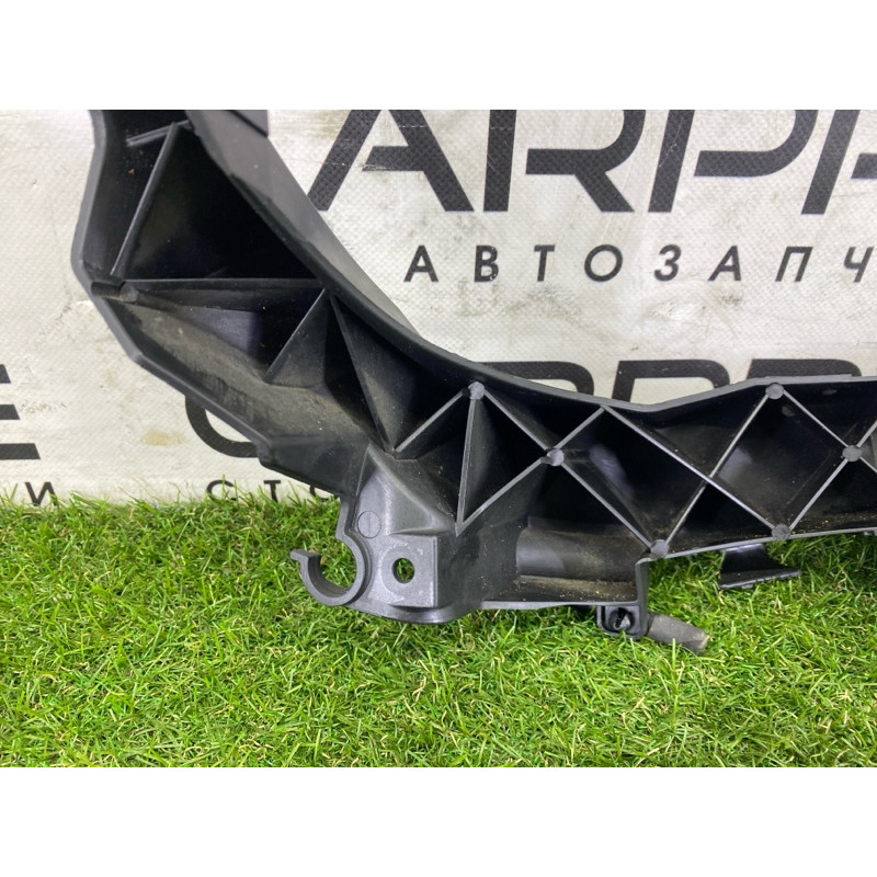 Кронштейн фары (кузов и элементы) BMW 3-series E90 2010 3.0 N54 51647138401