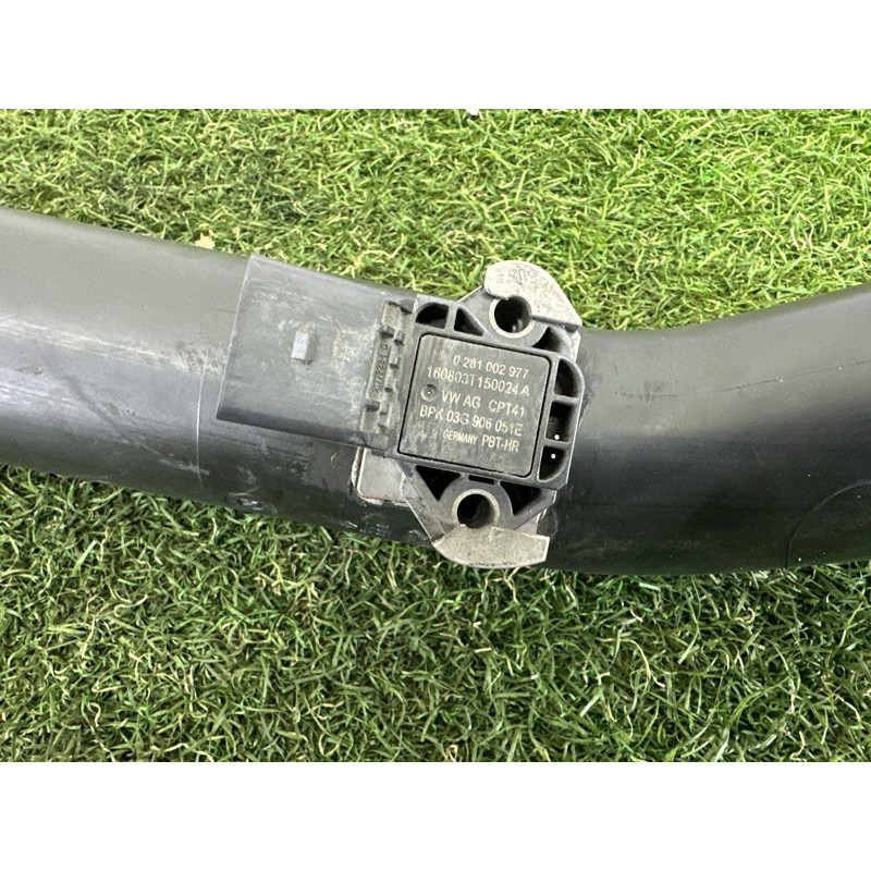 Патрубок интеркулера (двигатель и элементы) AUDI A4 B9 2017 2.0 TFSI 8W0145673