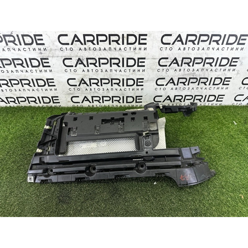 Кріплення бампера (кузов и элементы) LAND ROVER Range Rover L405 2016 5.0 LR076516