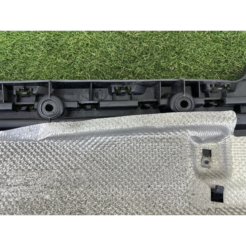 Кріплення бампера (кузов и элементы) LAND ROVER Range Rover L405 2016 5.0 LR076516