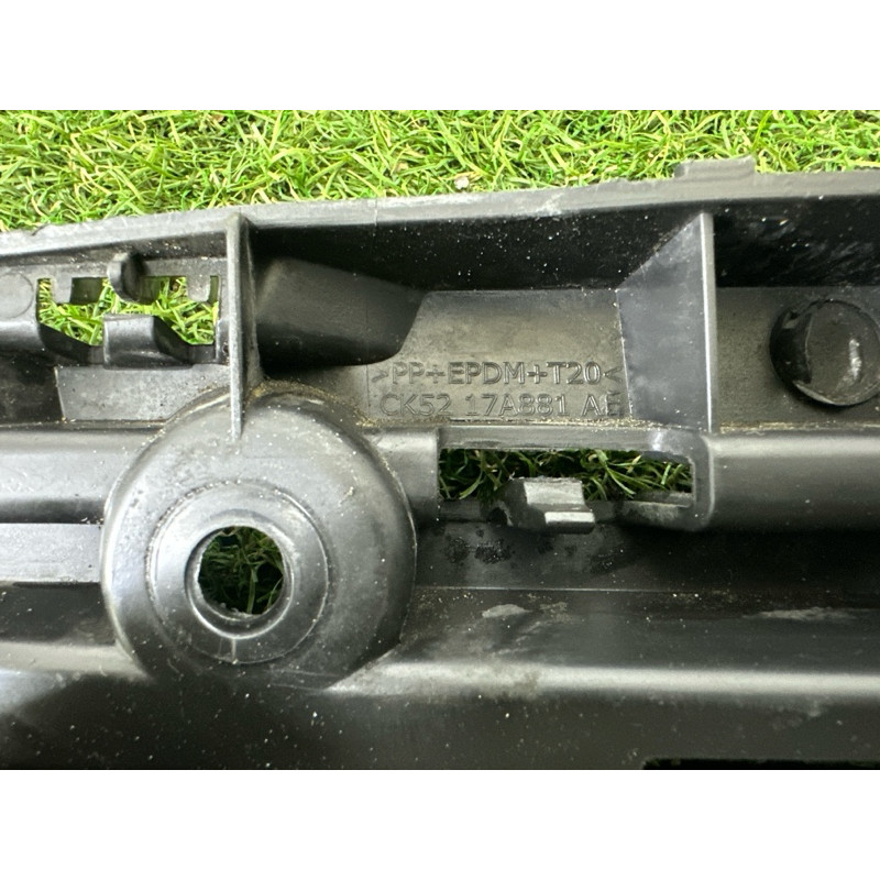 Кріплення бампера (кузов и элементы) LAND ROVER Range Rover L405 2016 5.0 LR076516