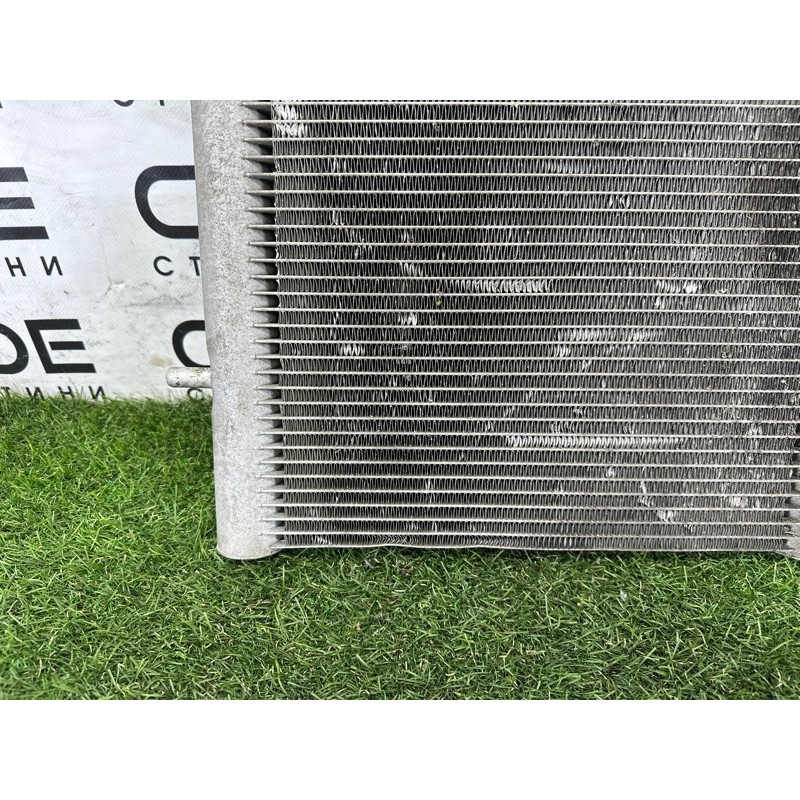 Додатковий радіатор охолодження (система охлаждения) LAND ROVER Range Rover L405 2016 5.0 LR062670