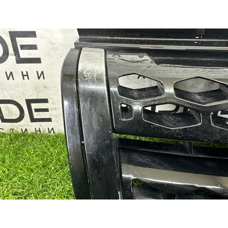 Решетка радиатора (наружные элементы кузова) LAND ROVER Range Rover Evoque L538 2016 2.0 LR074252