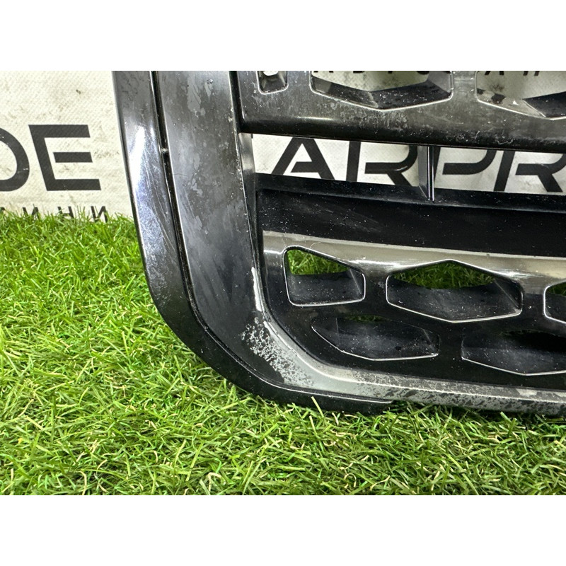 Решетка радиатора (наружные элементы кузова) LAND ROVER Range Rover Evoque L538 2016 2.0 LR074252