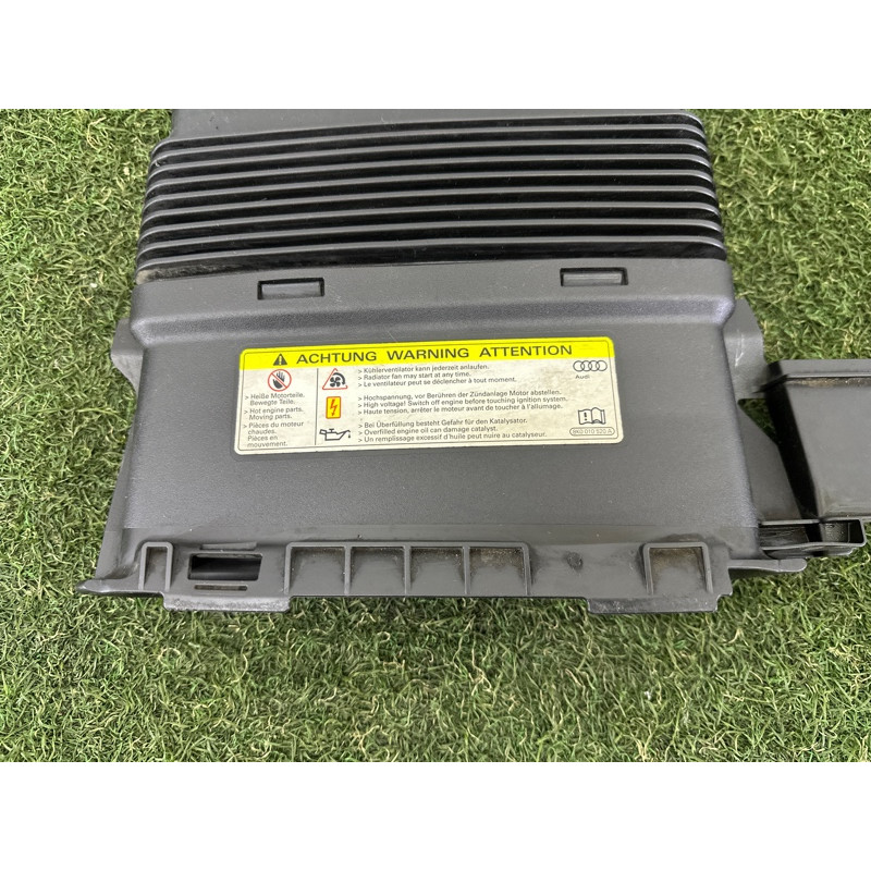 Воздухозаборник (впускная система) AUDI Q7 4M 2017 2.0 TFSI 4M0129510D