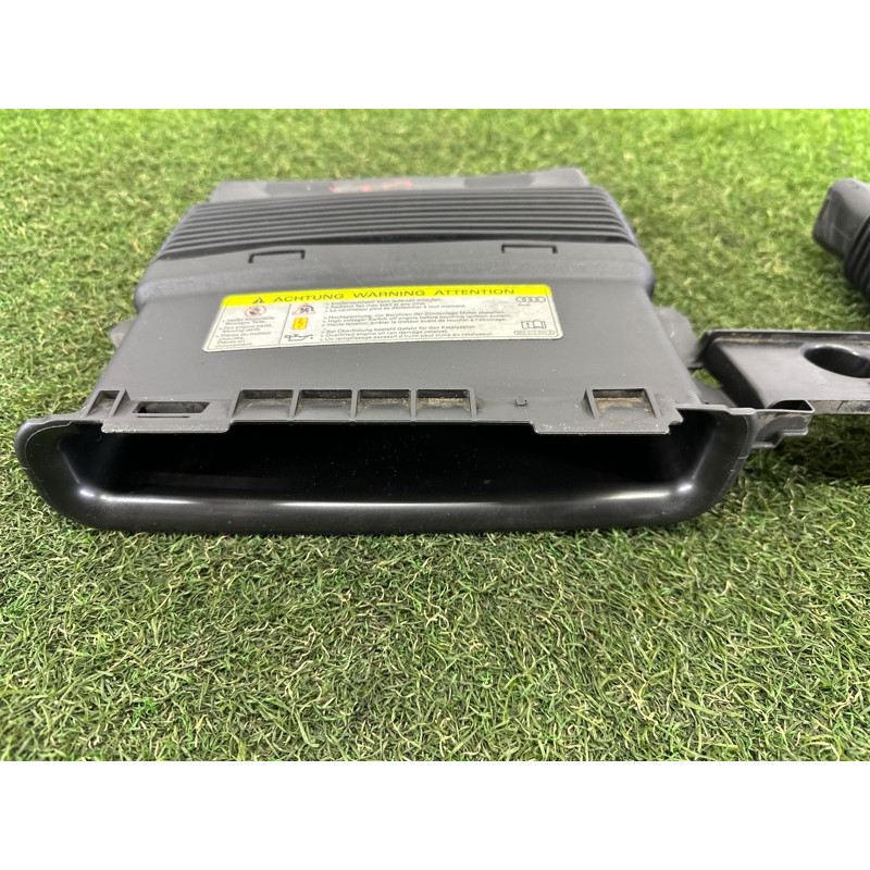 Воздухозаборник (впускная система) AUDI Q7 4M 2017 2.0 TFSI 4M0129510D