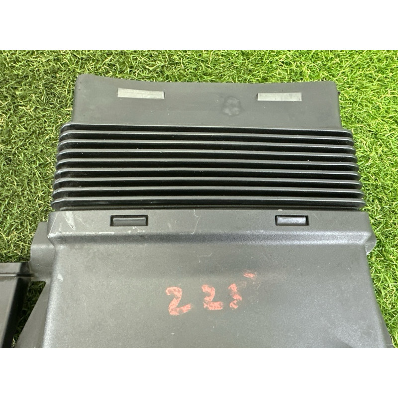 Воздухозаборник (впускная система) AUDI Q7 4M 2017 2.0 TFSI 4M0129510D