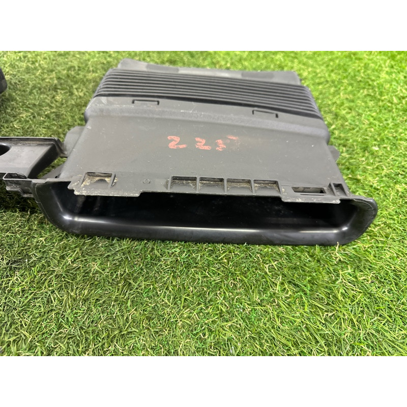 Воздухозаборник (впускная система) AUDI Q7 4M 2017 2.0 TFSI 4M0129510D