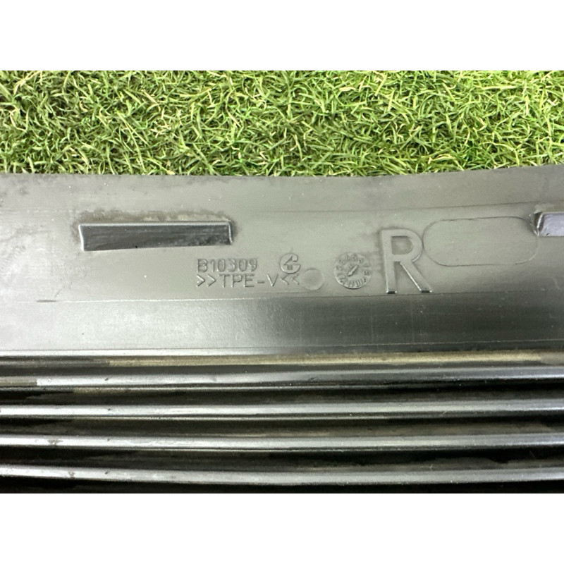 Воздухозаборник (впускная система) AUDI Q7 4M 2017 2.0 TFSI 4M0129510D