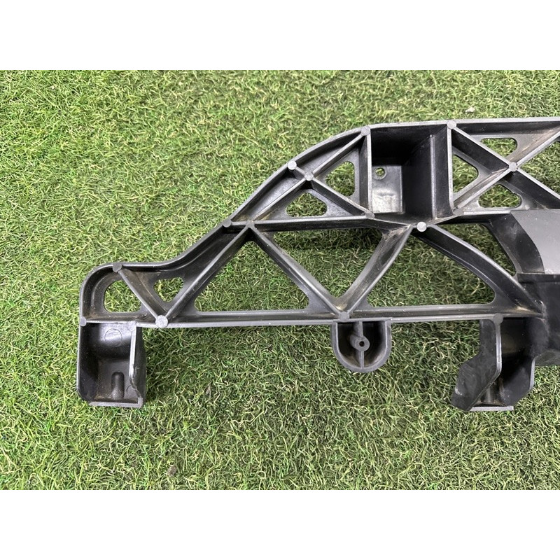 Кріплення бампера (кузов і елементи) AUDI Q7 4L 2011 3.0 TFSi 4L0807329