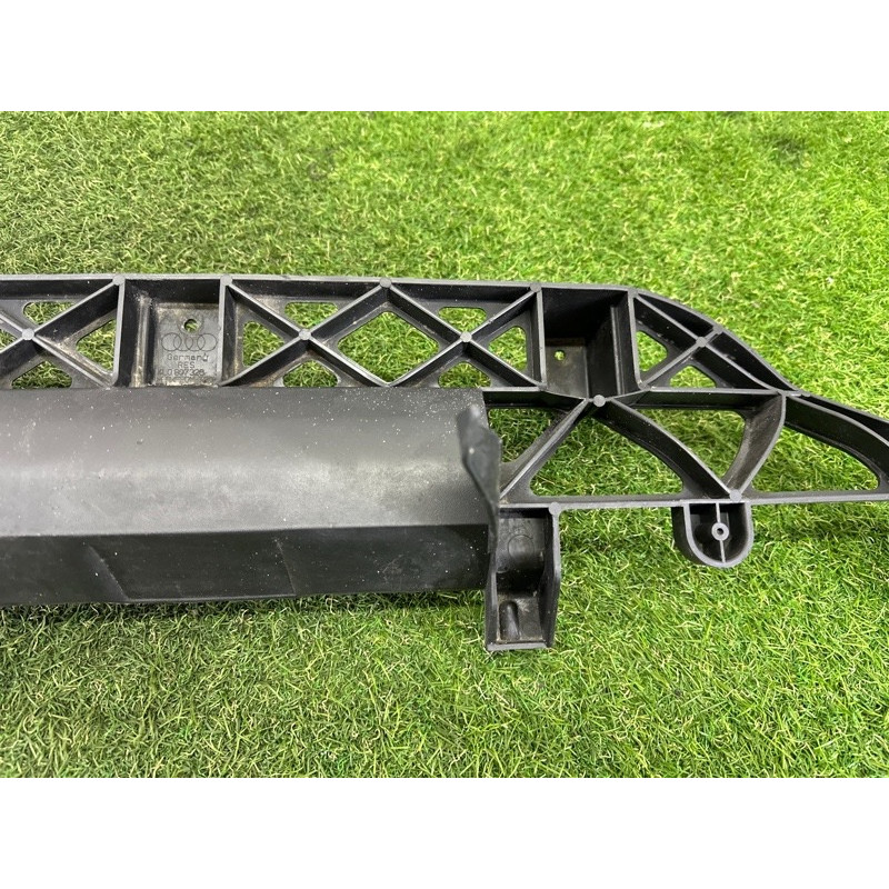 Кріплення бампера (кузов і елементи) AUDI Q7 4L 2011 3.0 TFSi 4L0807329