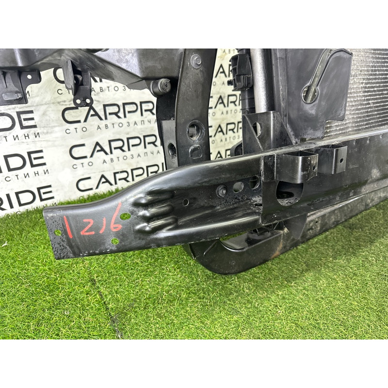 Телевизор (передняя часть кузова) (наружные элементы кузова) Jeep Grand Cherokee WK2 2018 3.6 5156113AA