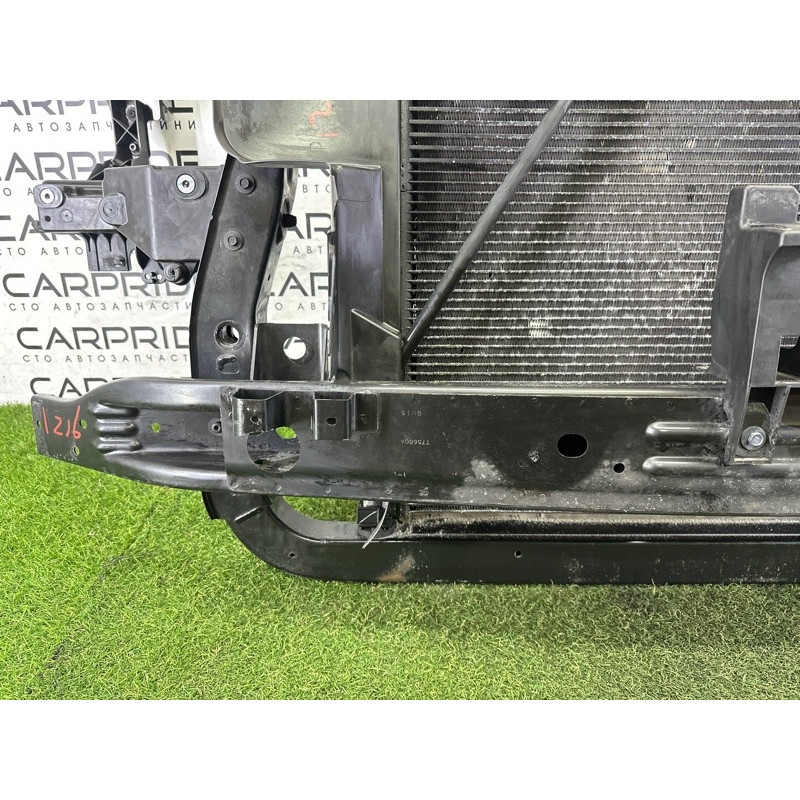 Телевизор (передняя часть кузова) (наружные элементы кузова) Jeep Grand Cherokee WK2 2018 3.6 5156113AA