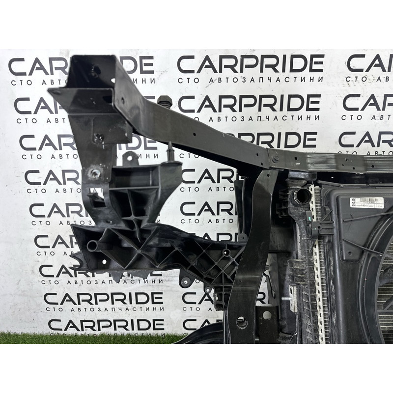 Телевизор (передняя часть кузова) (наружные элементы кузова) Jeep Grand Cherokee WK2 2018 3.6 5156113AA