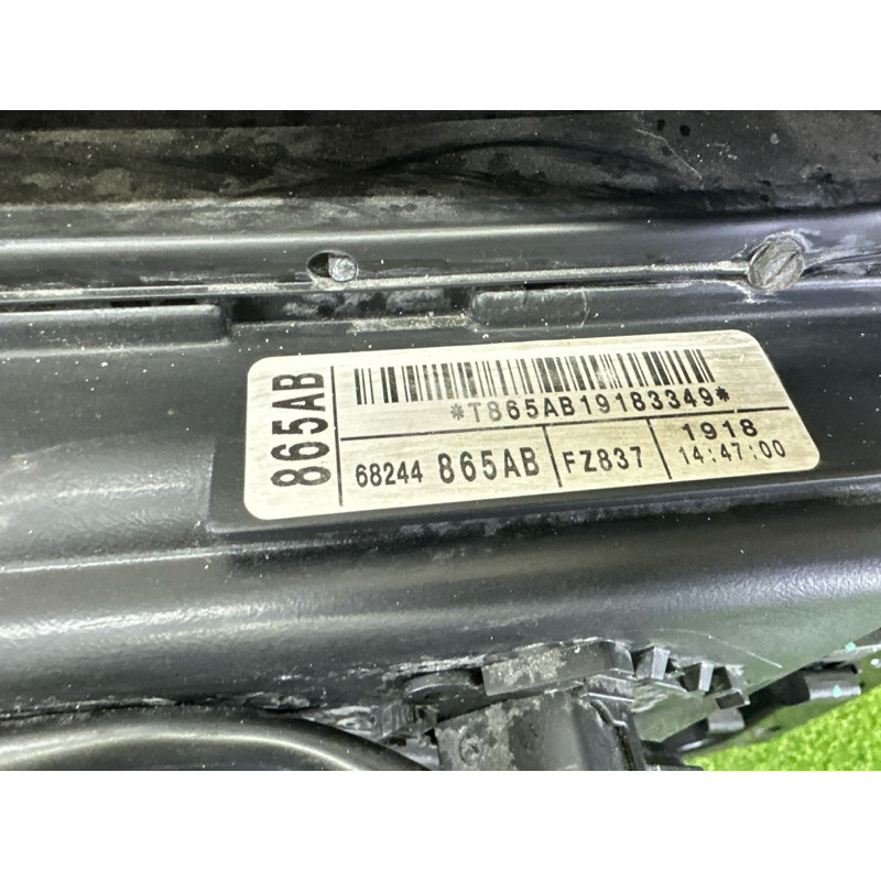 Телевизор (передняя часть кузова) (наружные элементы кузова) Jeep Grand Cherokee WK2 2018 3.6 5156113AA