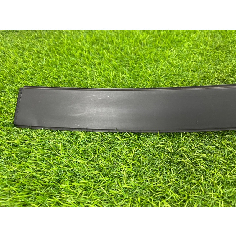 Молдинг на дах (кузов і елементи) Nissan Rogue T33 2023 1.5 KR15DDT 738526RA0A