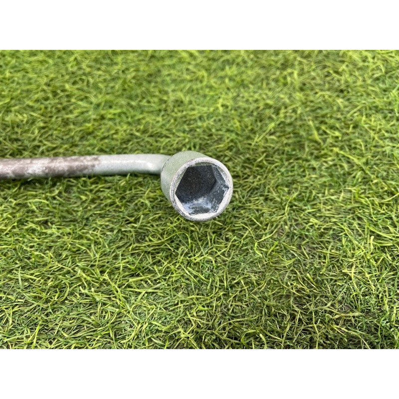 Комплект инструмента (аксессуары) Nissan Rogue T33 2023 1.5 KR15DDT 995016RR0A