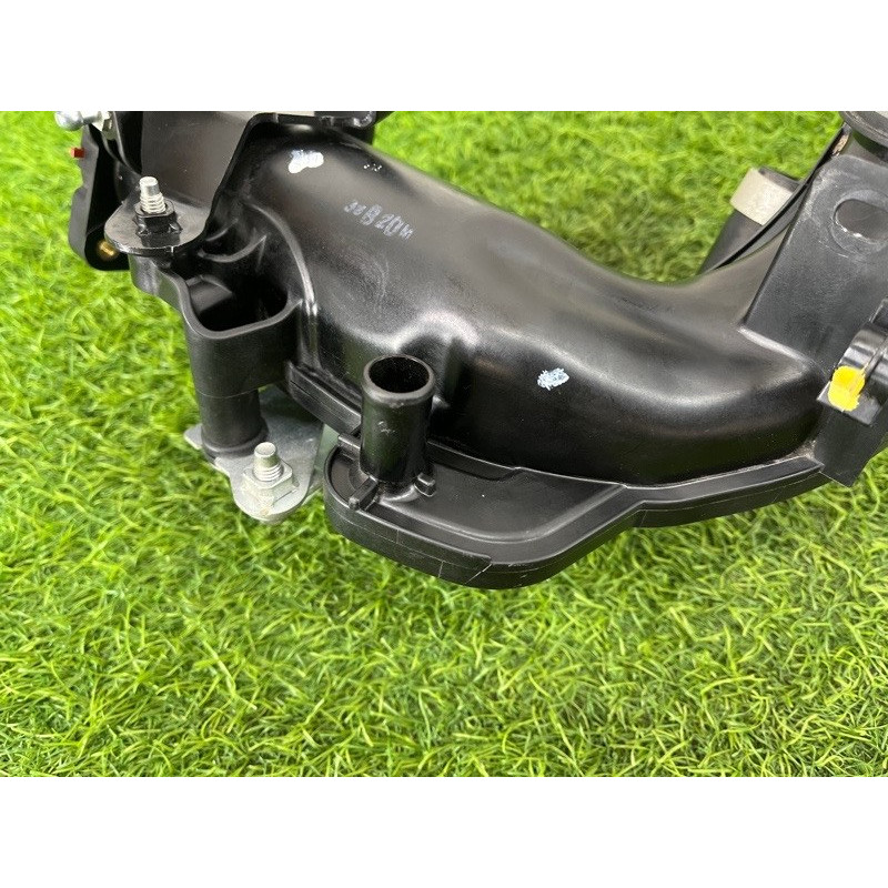 Патрубок впускного колектора (впускная система) Nissan Rogue T33 2023 1.5 KR15DDT 165766RC3B