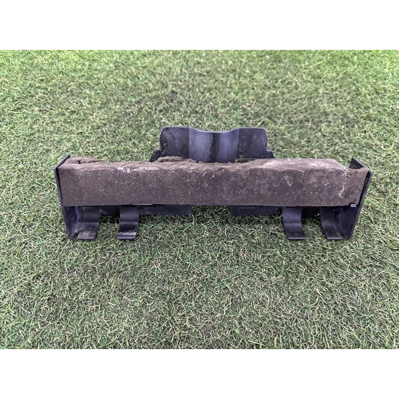 Повітропровід радіатора (кузов и элементы) LAND ROVER Range Rover L405 2016 5.0 LR052925