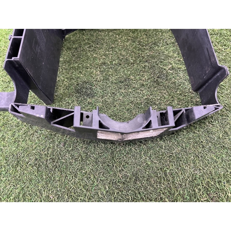 Повітропровід радіатора (кузов и элементы) LAND ROVER Range Rover L405 2016 5.0 LR034578