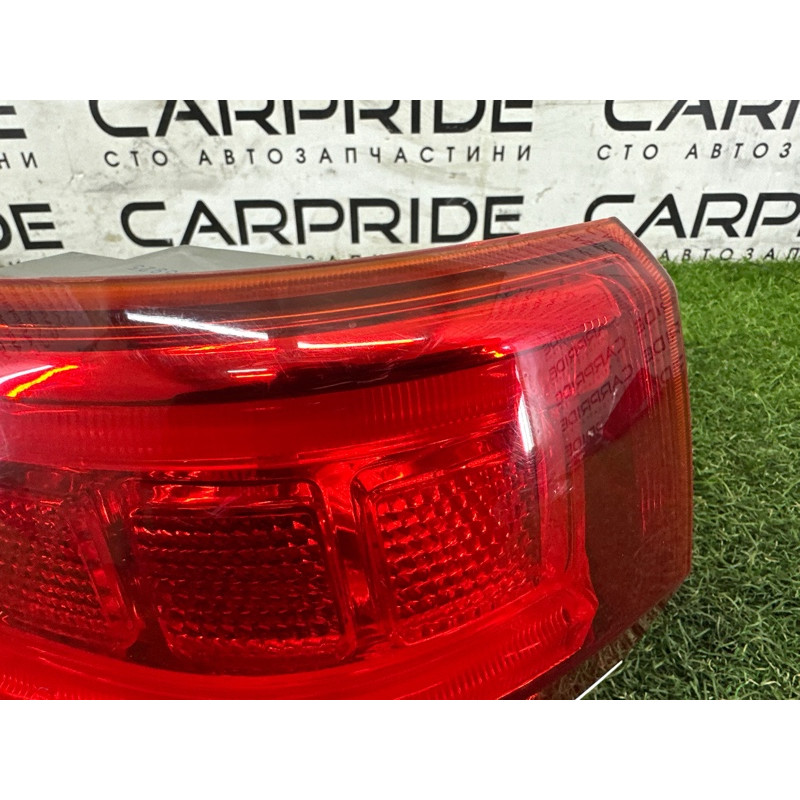 Задний фонарь (оптика) Jeep Grand Cherokee WK2 2014 3.0 Diesel 68110017AC