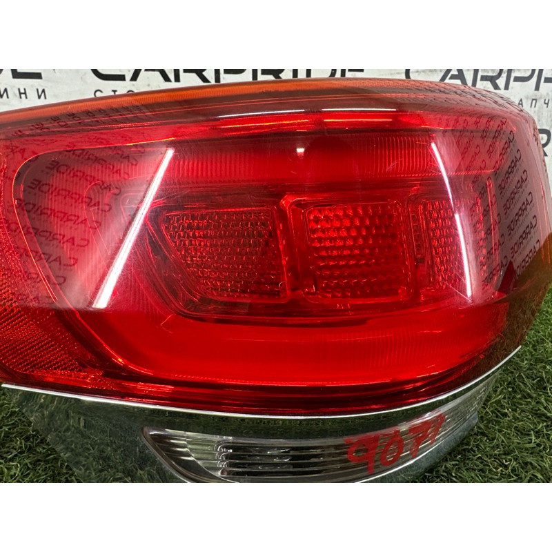 Задний фонарь (оптика) Jeep Grand Cherokee WK2 2014 3.0 Diesel 68110017AC