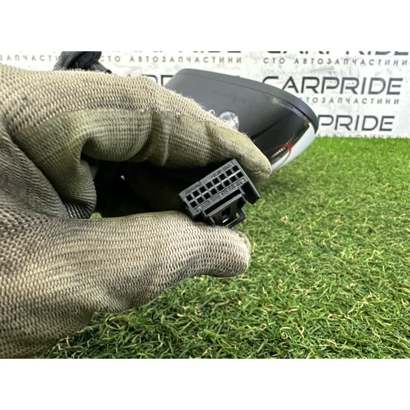 Зеркало (стекла и зеркала) Volkswagen Touareg NF 2013 3.0 Hybrid 7P6857508L9B9