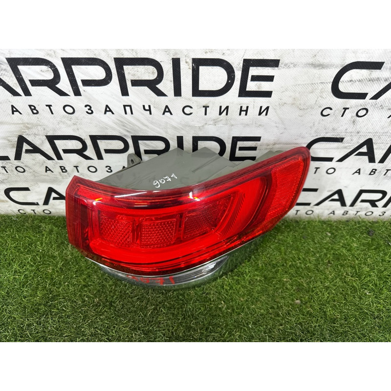 Задний фонарь (оптика) Jeep Grand Cherokee WK2 2014 3.0 Diesel 68110016AC