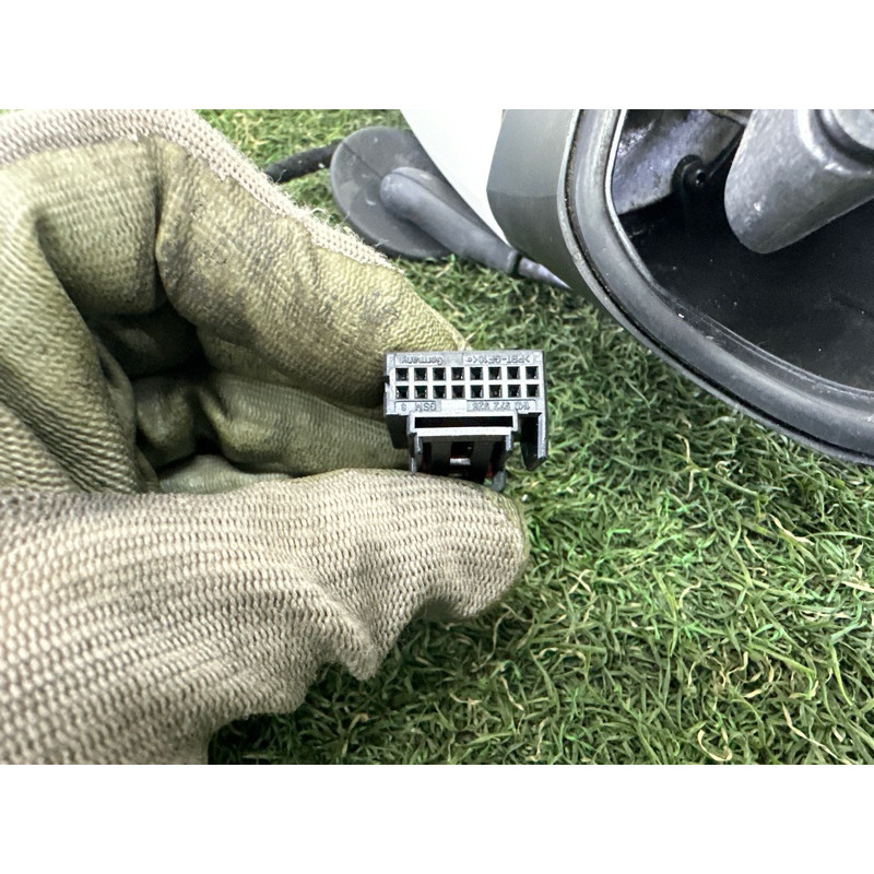 Зеркало (стекла и зеркала) Volkswagen Touareg NF 2011 3.6 7P6857508A9B9