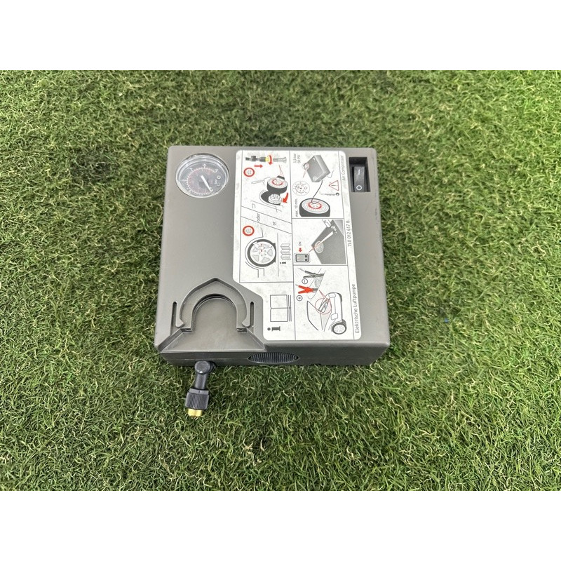 Компрессор для подкачки шин (аксессуары) Volkswagen Touareg NF 7L0012617B