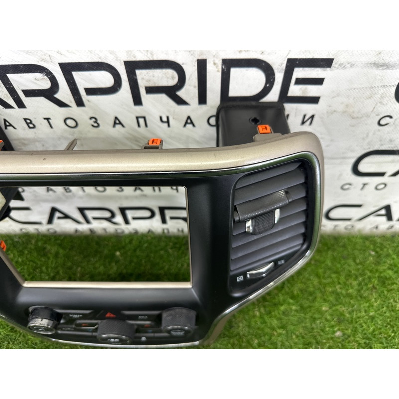 Блок управления климат-контролем (электрика / блоки управления) Jeep Grand Cherokee WK2 2014 3.0 Diesel 5091840AC