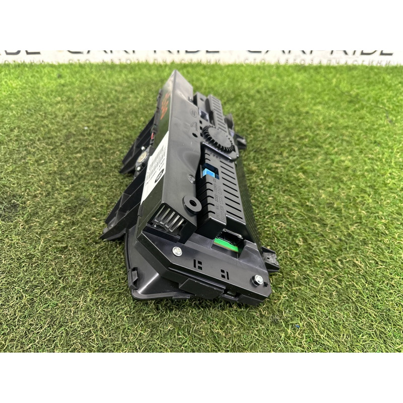 Панель приборов (салон) LAND ROVER Range Rover L405 2016 5.0 LR070411