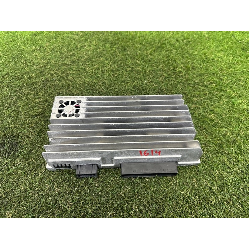 Усилитель звука (электрика) AUDI Q5 8R 2012 3.2 8T0035223AN