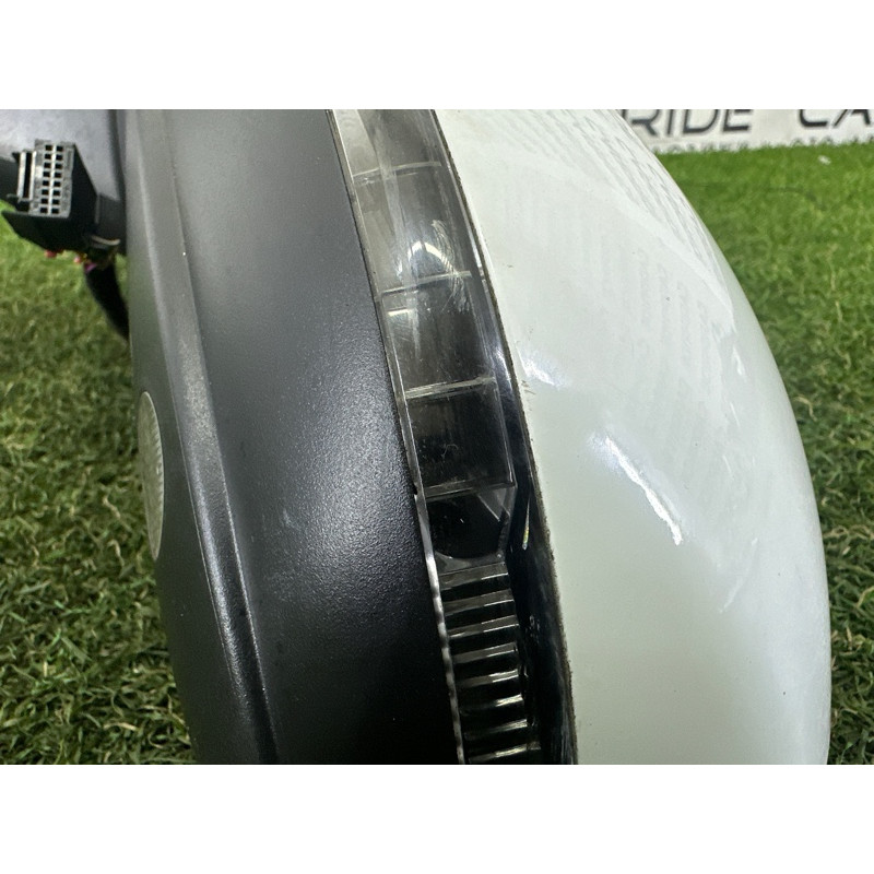 Зеркало (стекла и зеркала) Volkswagen Touareg NF 2013 3.0 Hybrid 7P6857507M9B9