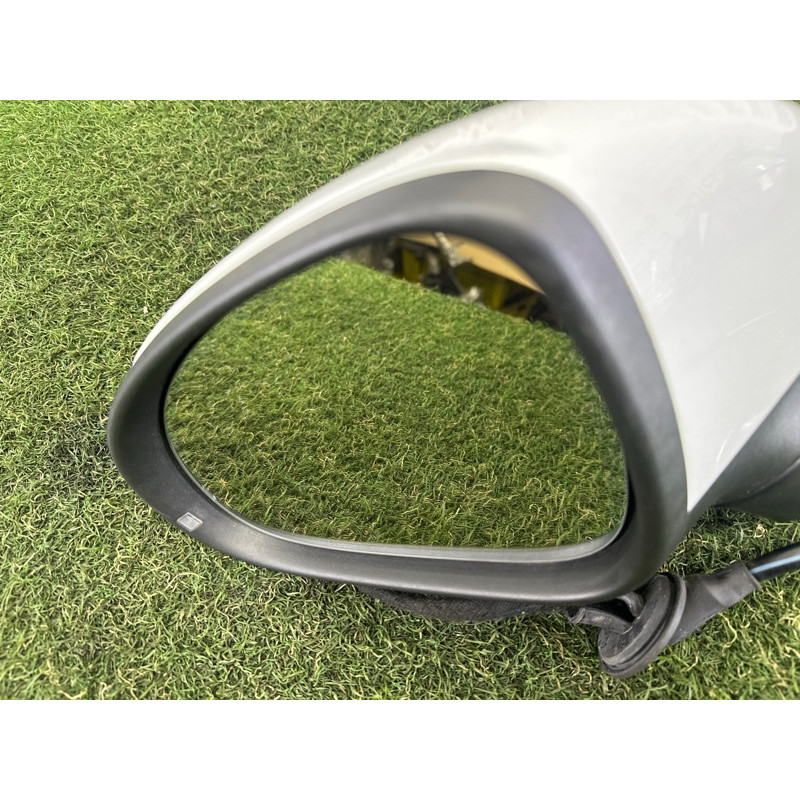 Зеркало (стекла и зеркала) Volkswagen Touareg NF 2013 3.0 Hybrid 7P6857507M9B9