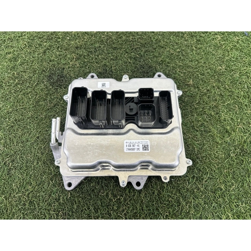 Блок управления двигателем (электрика / блок управления) BMW X5 F15 2015 4.4 12148689181