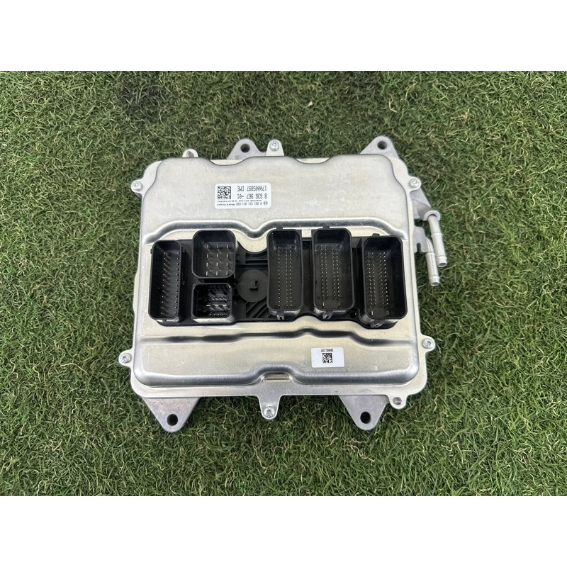 Блок управления двигателем (электрика / блок управления) BMW X5 F15 2015 4.4 12148689181