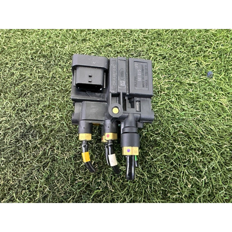 Блок клапанов подвески (электрика / блоки управления) LAND ROVER Range Rover L405 2016 5.0 LR070246