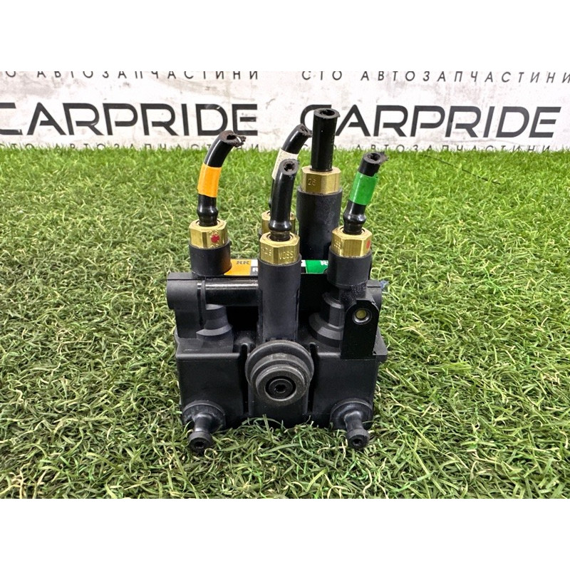 Блок клапанов подвески (электрика / блоки управления) LAND ROVER Range Rover L405 2016 5.0 LR070246