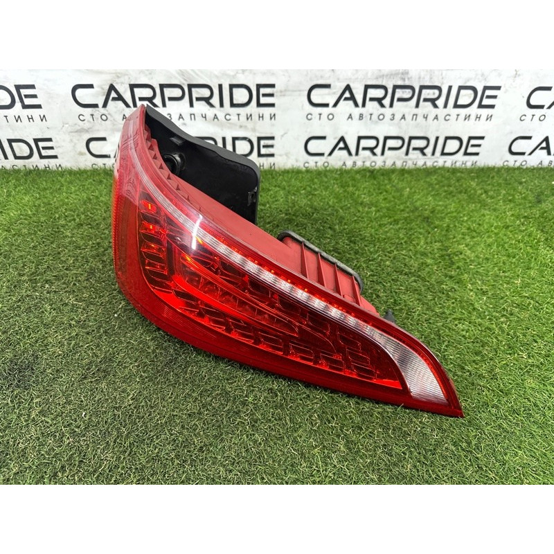 Задний фонарь (оптика) AUDI Q5 8R 2012 3.2 8R0945093B
