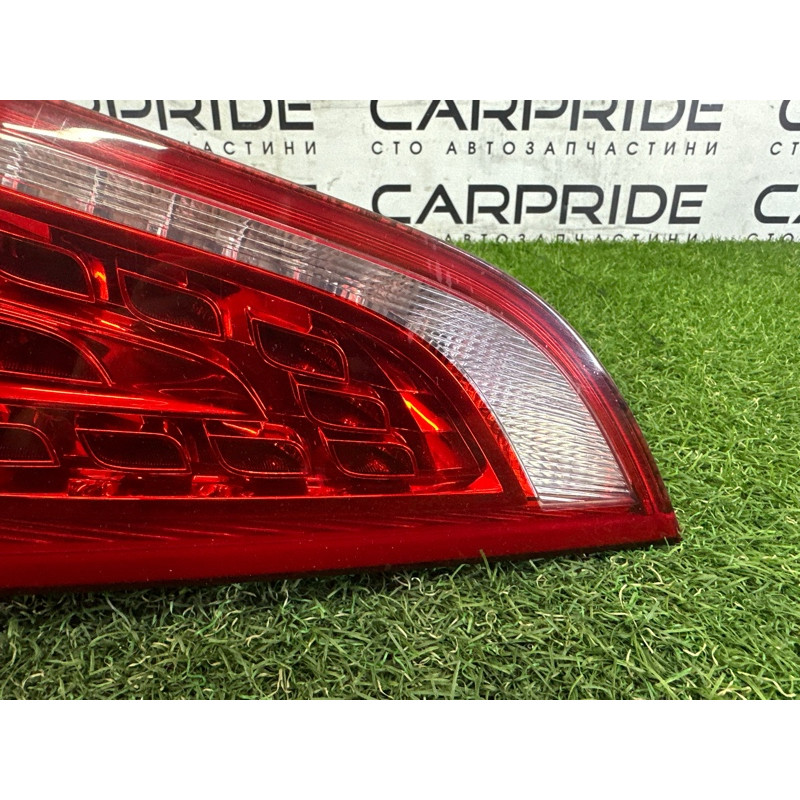 Задний фонарь (оптика) AUDI Q5 8R 2012 3.2 8R0945093B