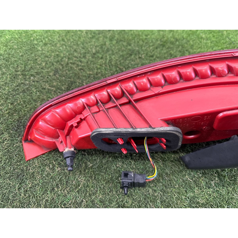 Задний фонарь (оптика) AUDI Q5 8R 2012 3.2 8R0945093B