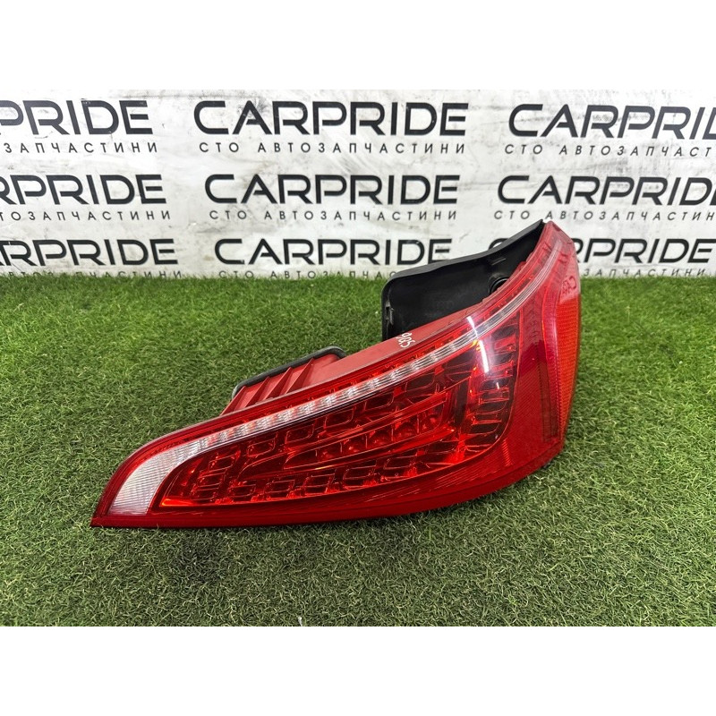 Задний фонарь (оптика) AUDI Q5 8R 2012 3.2 8R0945094B